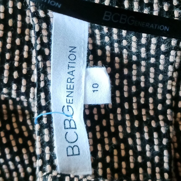 BCBG cute strapless mini peplum Party dress with keyhole back - Picture 6 of 13